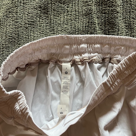 Hotty Hot Short - Picture 6 of 6